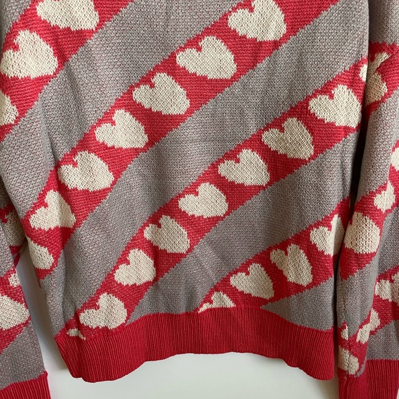 Heart sweater - Picture 9 of 11